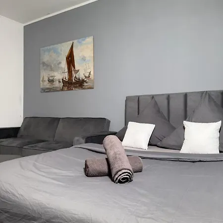 Moderne City-studio Naehe Koeln & Duesseldorf *